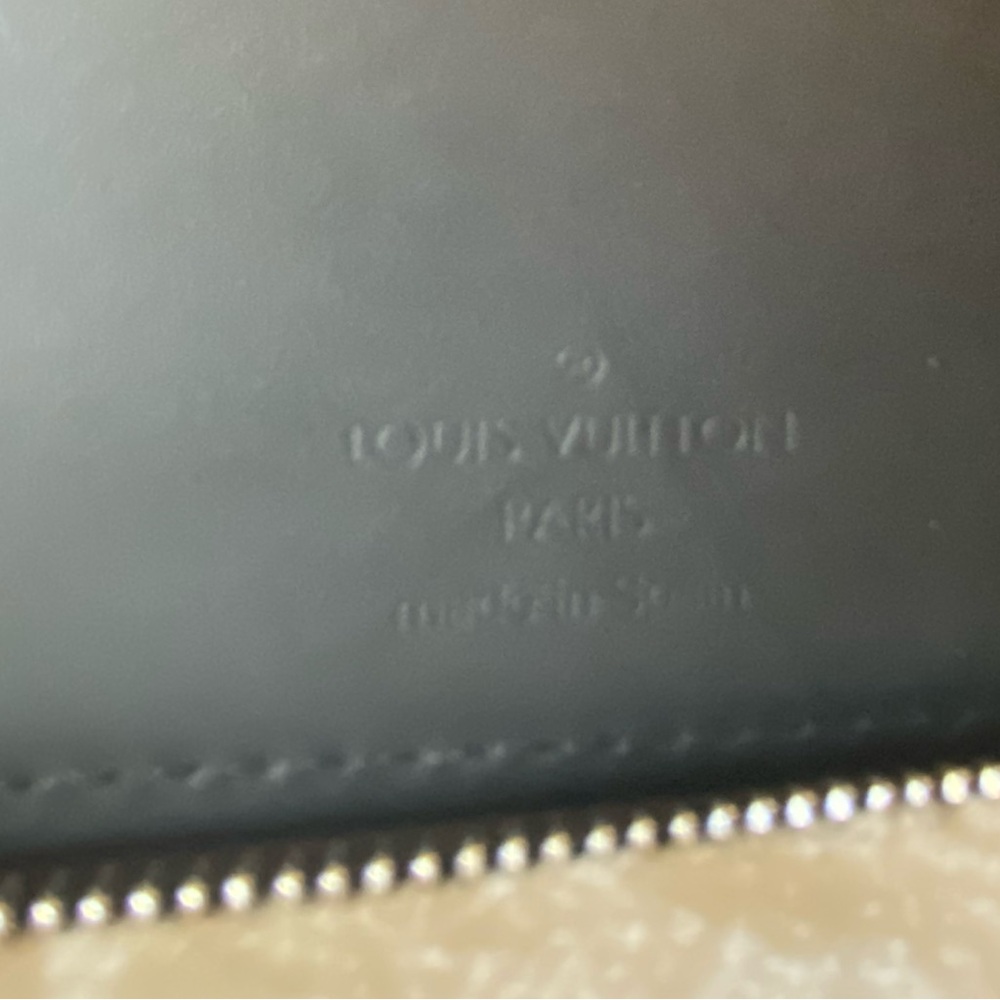 Louis Vuitton Zippy Coin Purse - Picture 6 of 9